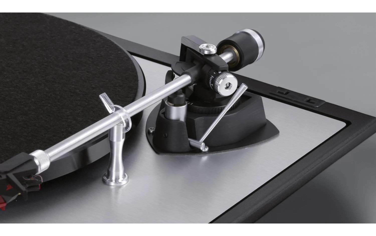 Dual CS 800 Silber Plattenspieler - Retro-Design mit moderner Technologie 3 Dual CS 800 Silber Plattenspieler - Retro-Design mit moderner Technologie – Bild 3