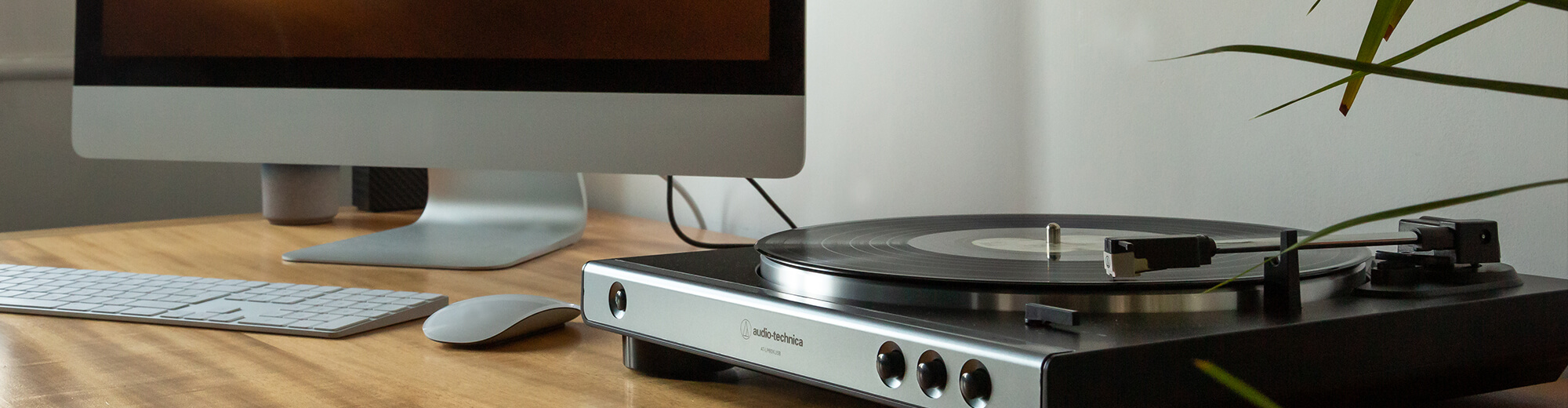 Plattenspieler Verkaufsgeschäft -KlangHaus Verkäufe banner1052